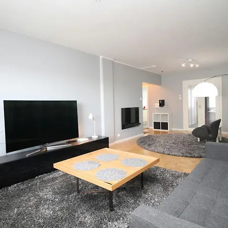 Appartement Spacious For 4 In District Vi *