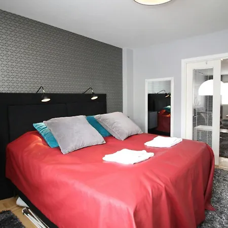 Spacious For 4 In District Vi Appartement Turku